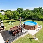別荘 House Licul, 3-bedroom House With Pool And Garden Near Labin, Istrien ラビン