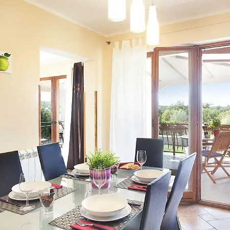 Dom wakacyjny House Licul, 3-bedroom House With Pool And Garden Near Labin, Istrien Labin (Istria)